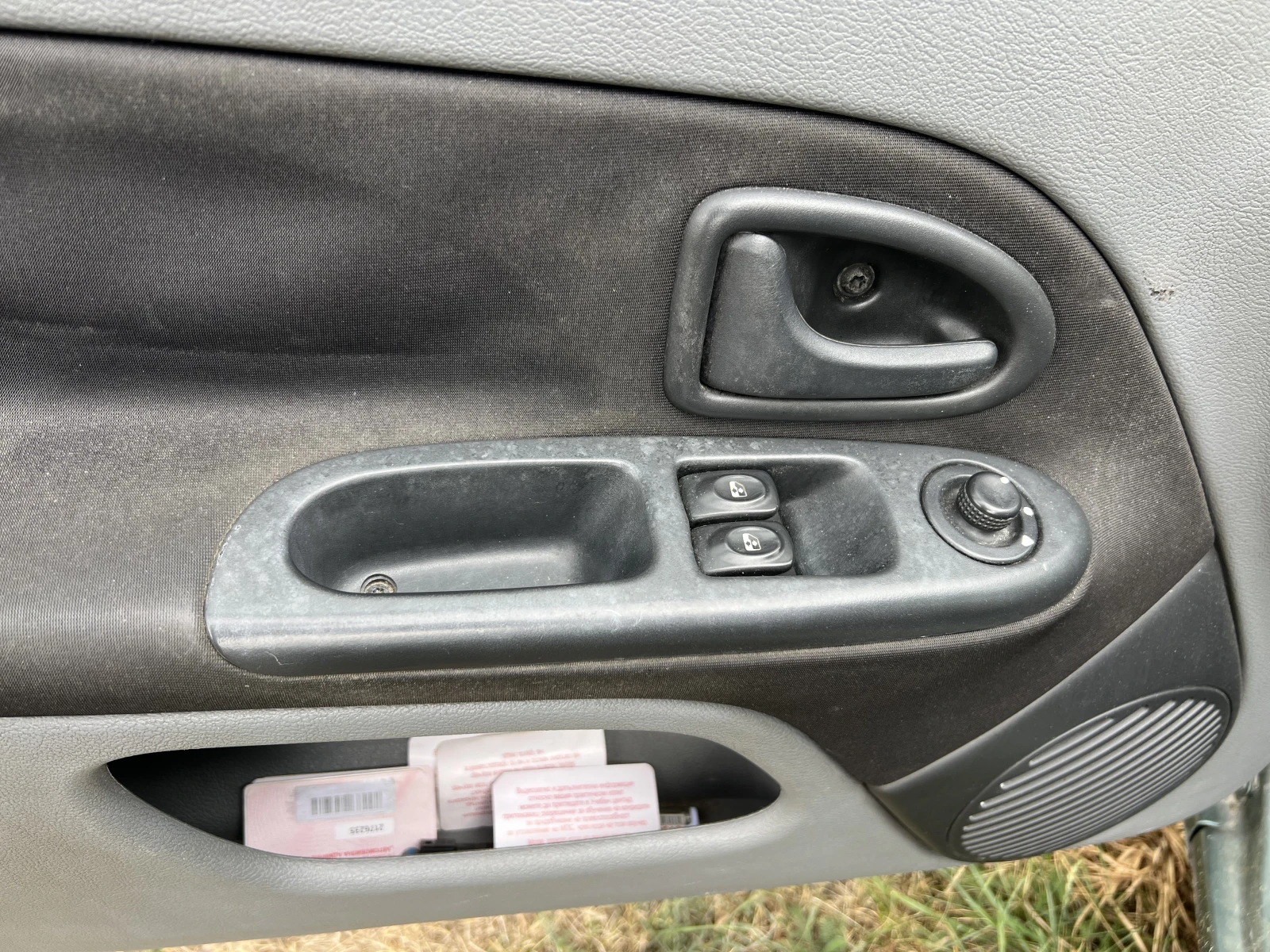Renault Symbol, снимка 5 - Автомобили и джипове - 56373237