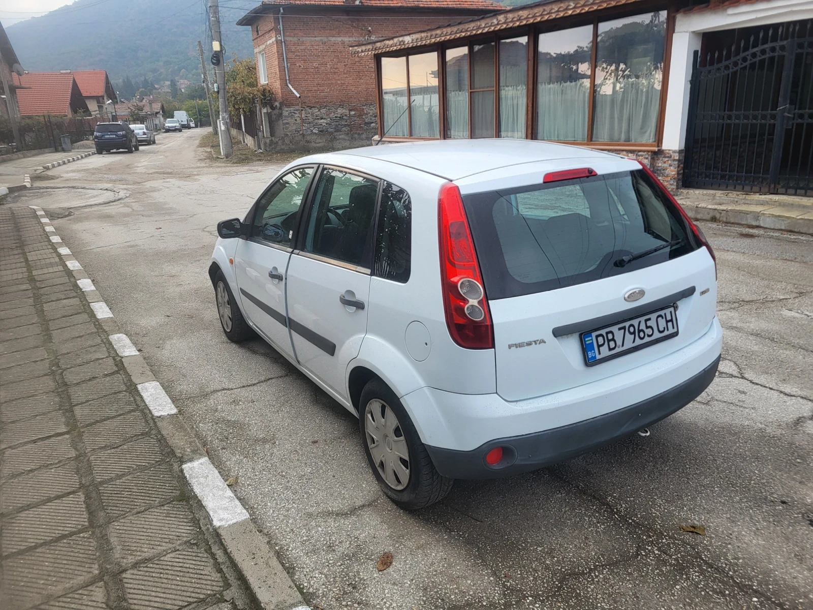 Ford Fiesta 1.4TDCI klima, снимка 6 - Автомобили и джипове - 56607178