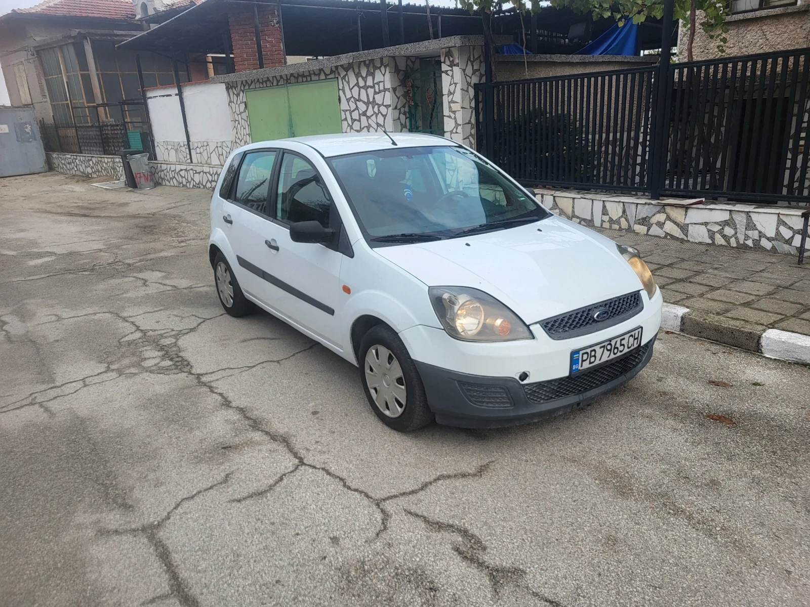 Ford Fiesta 1.4TDCI klima, снимка 4 - Автомобили и джипове - 56607178