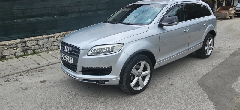 Audi Q7, снимка 2 - Автомобили и джипове - 52666384