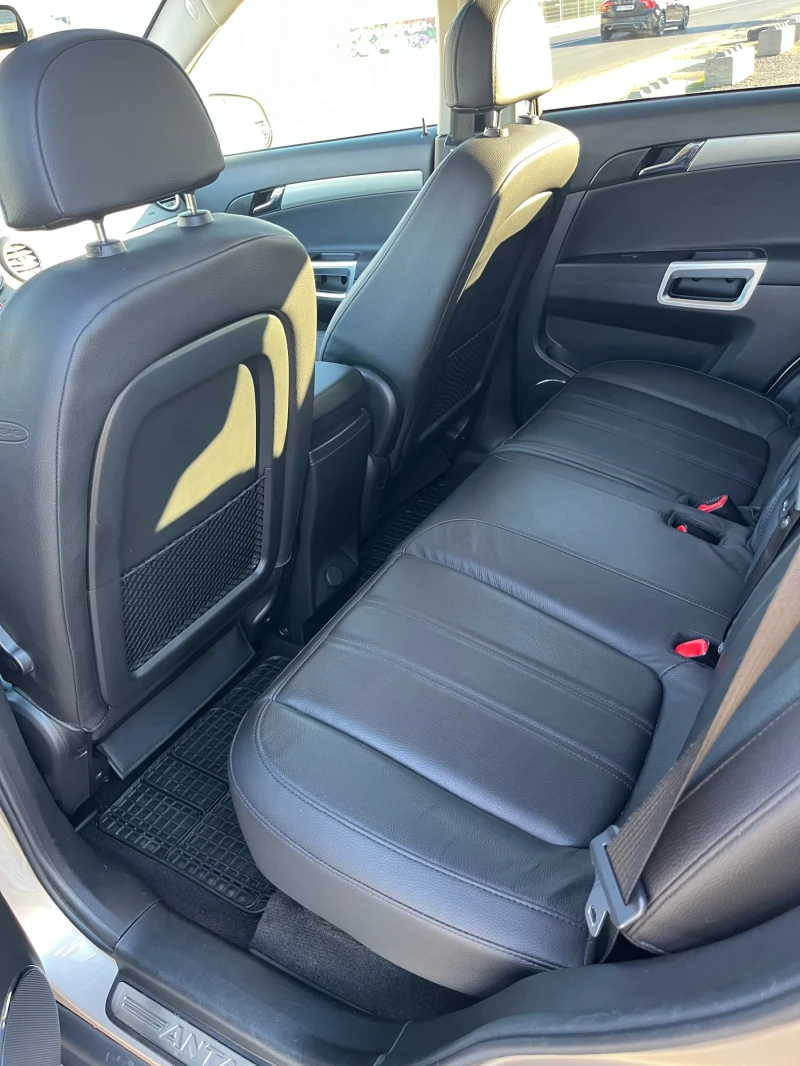 Opel Antara 2.4 benzin, снимка 7 - Автомобили и джипове - 53010440