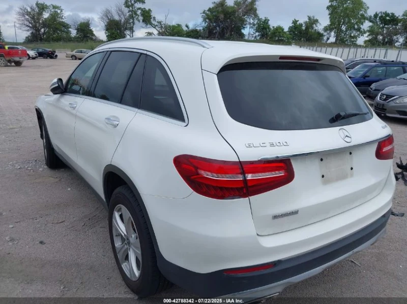 Mercedes-Benz GLC 300 2.0L I-4 DI, DOHC, VVT, TURBO, 241HP All Wheel, снимка 10 - Автомобили и джипове - 53559398