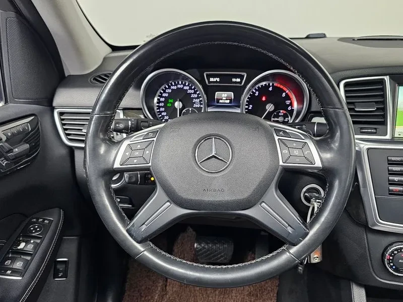 Mercedes-Benz ML 250 Bluetec 4Matic, снимка 13 - Автомобили и джипове - 54747277