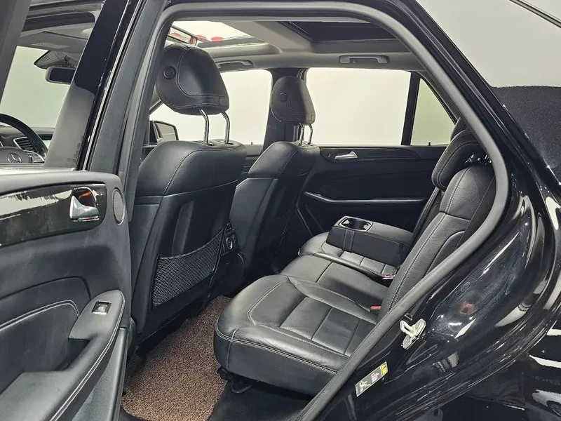Mercedes-Benz ML 250 Bluetec 4Matic, снимка 11 - Автомобили и джипове - 54747277
