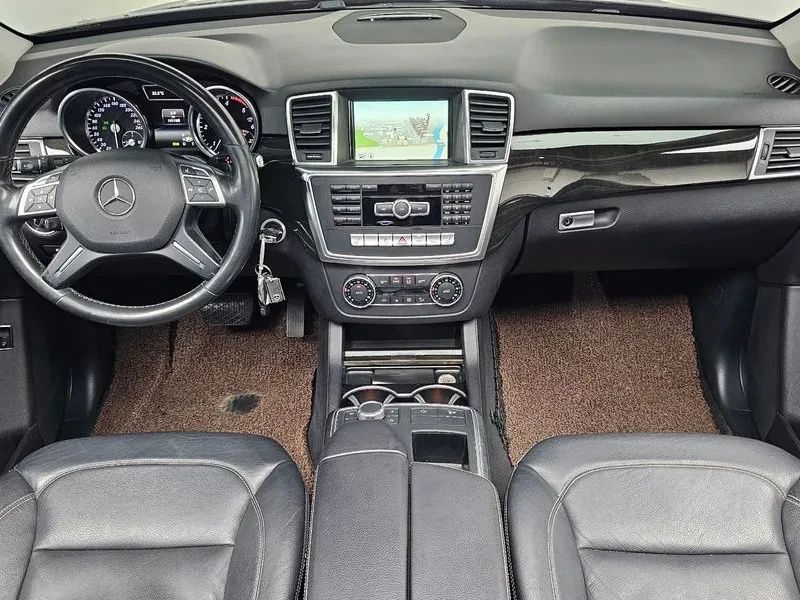 Mercedes-Benz ML 250 Bluetec 4Matic, снимка 7 - Автомобили и джипове - 54747277