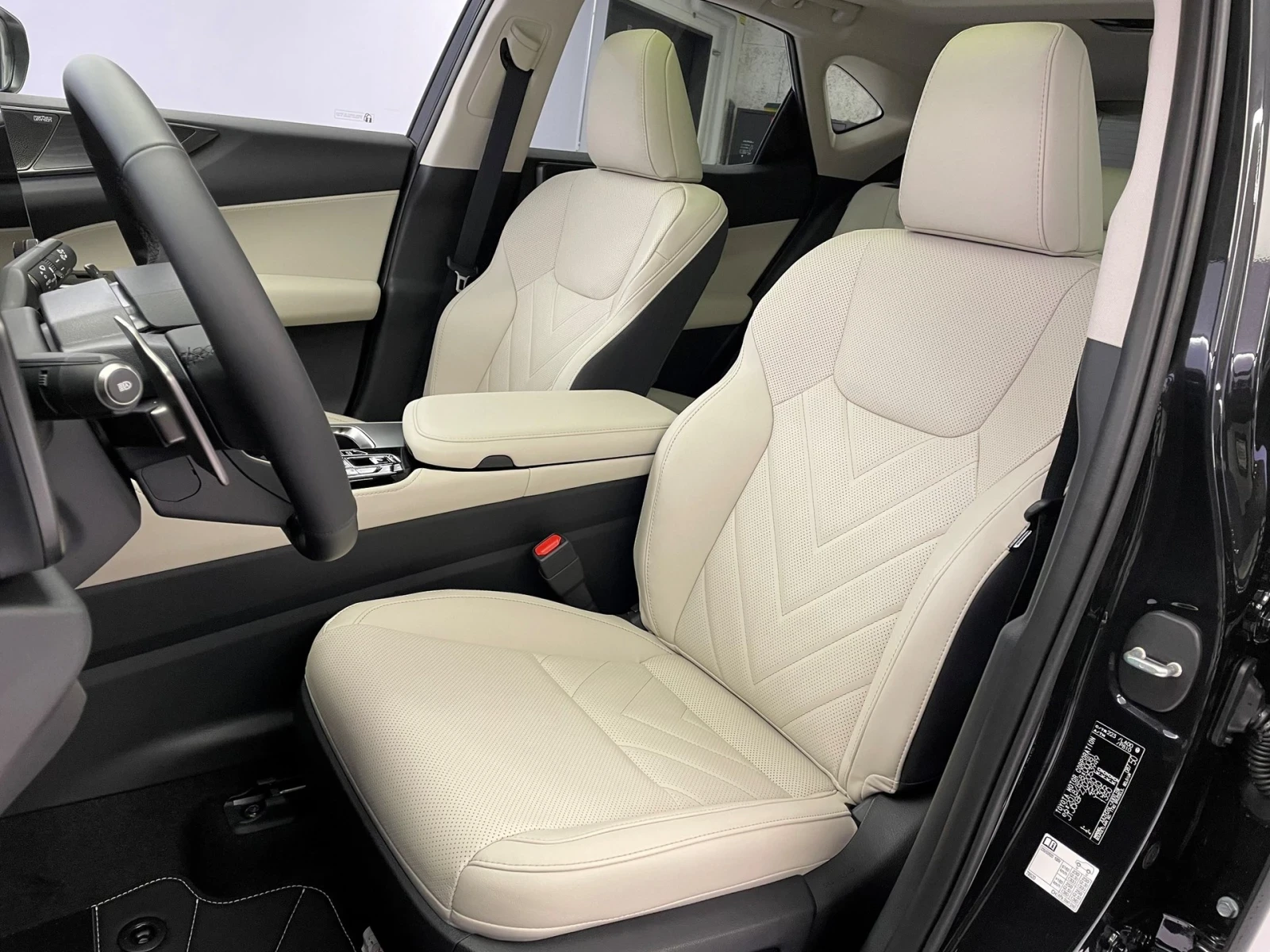 Lexus NX 450  - изображение 9