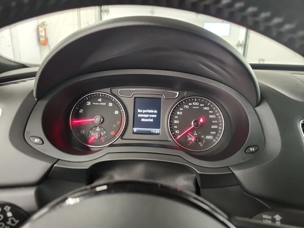 Audi Q3 * PROGRESSIV * CARFAX * БЕЗ ПЪРВОНАЧАЛНА ВНОСКА - изображение 10