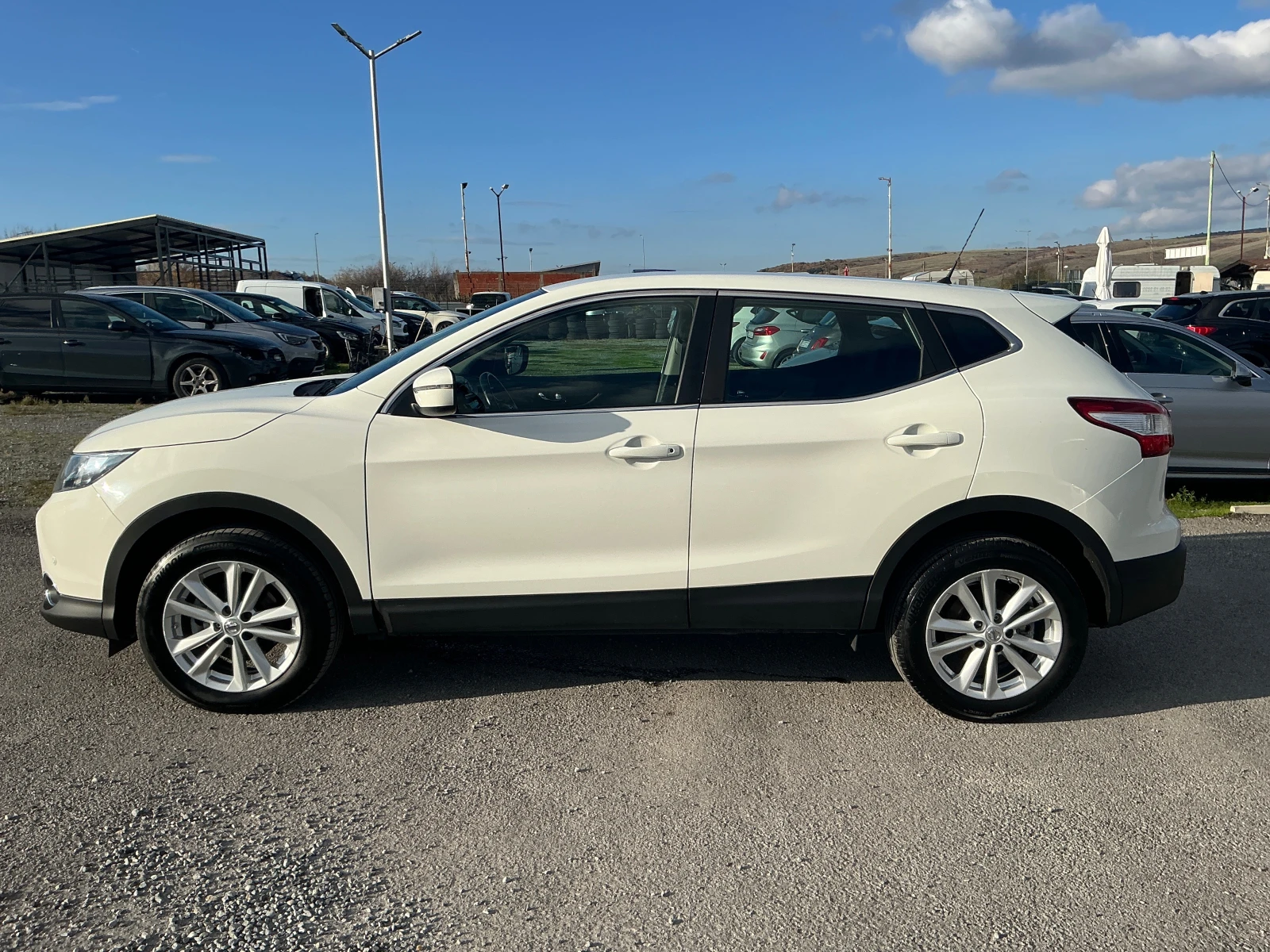 Nissan Qashqai 1.5 DCI | Mobile.bg   4