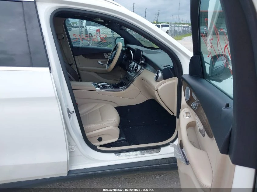 Mercedes-Benz GLC 300 2.0L I-4 DI, DOHC, VVT, TURBO, 241HP All Wheel | Mobile.bg � ����������� 12