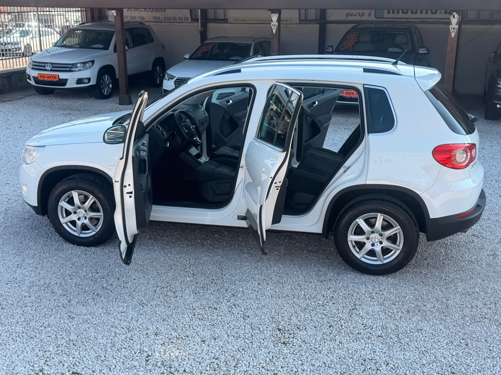 VW Tiguan 2.0TDI* 6sk* 4x4* 140ks* TOP* ЛИЗИНГ, снимка 10 - Автомобили и джипове - 53736657