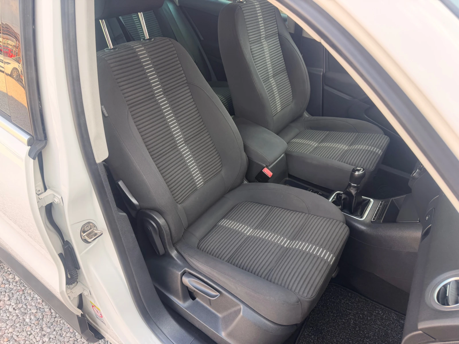 VW Tiguan 2.0TDI* 6sk* 4x4* 140ks* TOP* ЛИЗИНГ, снимка 9 - Автомобили и джипове - 53736657