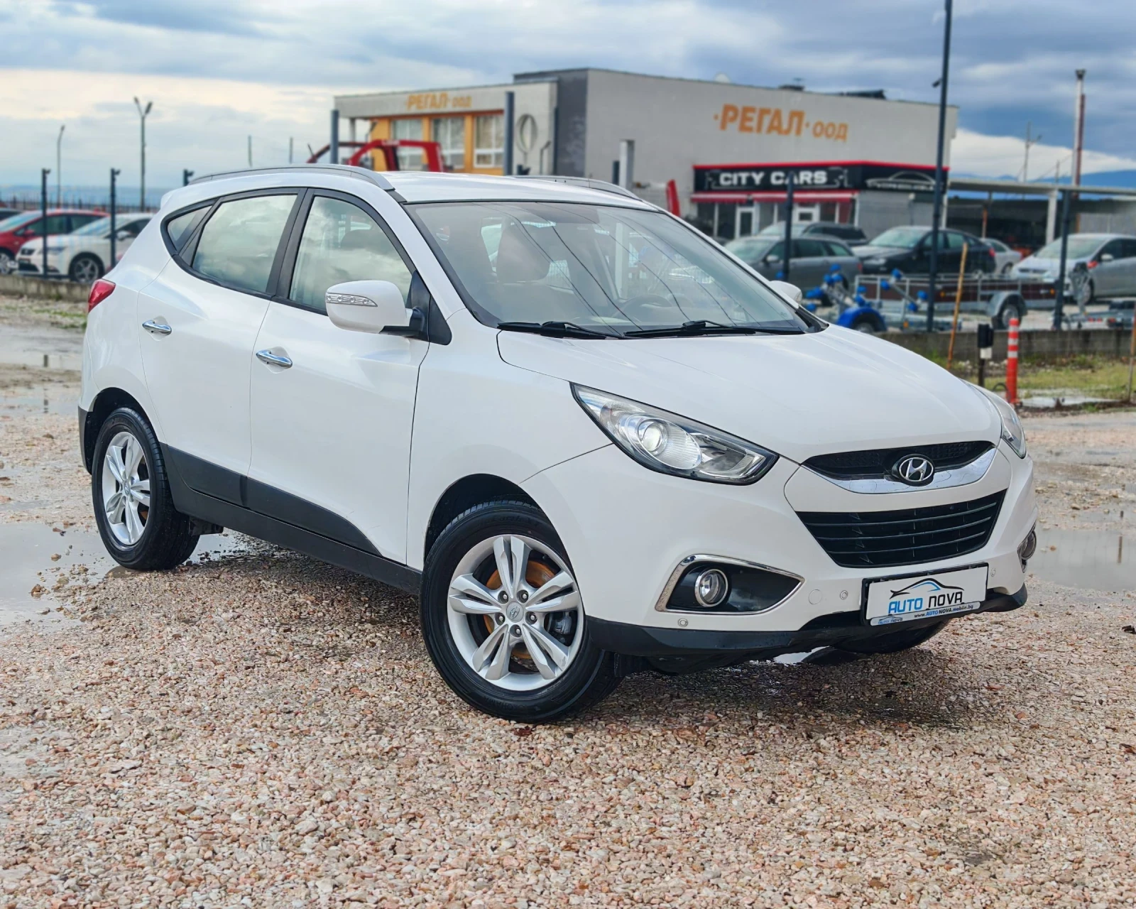 Hyundai IX35 2.0 136 К.С. ДИЗЕЛ! 4Х4! , снимка 16 - Автомобили и джипове - 54101018