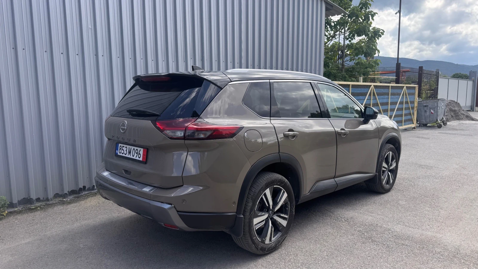 Nissan Rogue 1.5 X-Trail, снимка 13 - Автомобили и джипове - 54897336