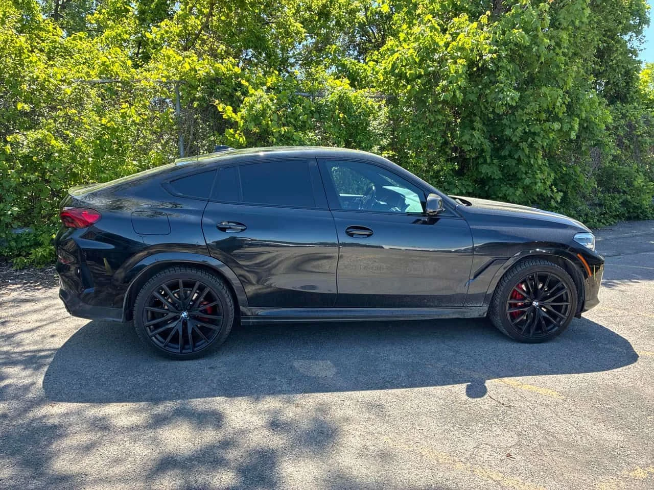 BMW X6 * xDrive40i * ПОДГРЕВИ * KEYLESS * PANO * CARFAX, снимка 3 - Автомобили и джипове - 54976520