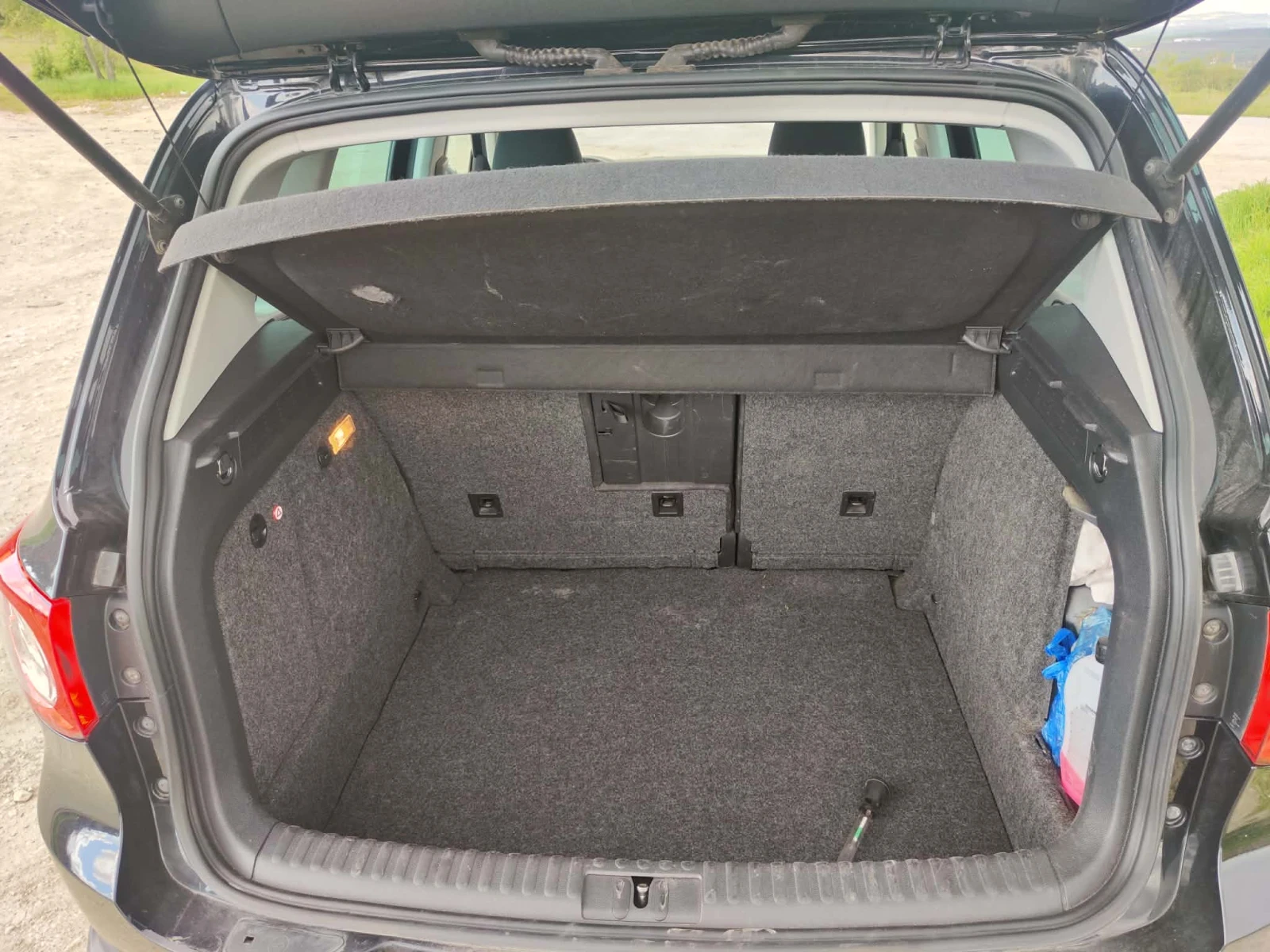 VW Tiguan 2.0 TDI, снимка 6 - Автомобили и джипове - 55125401