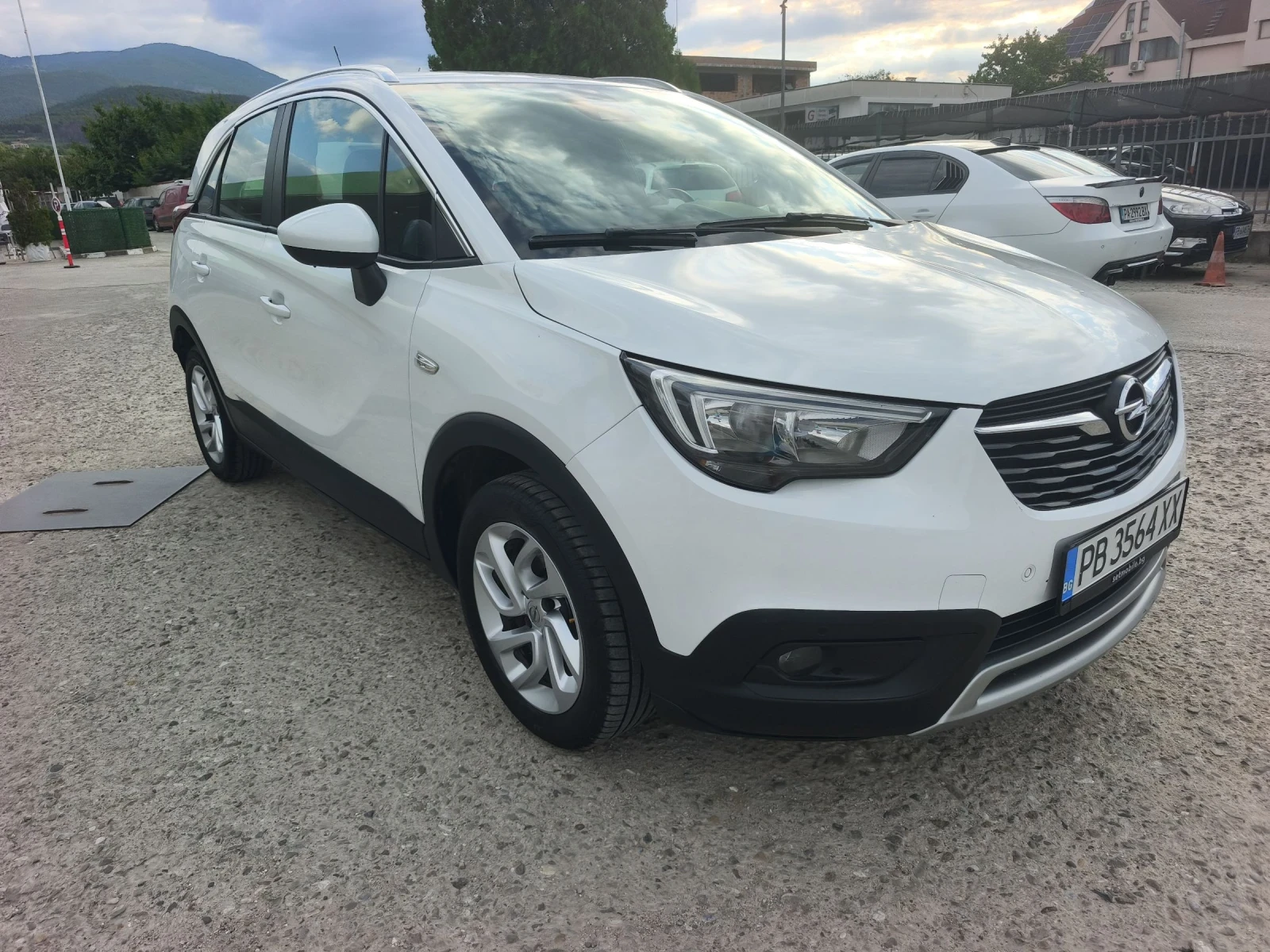 Opel Crossland X 1.5d COSMO ПЪЛНА СЕРВИЗНА ИСТОРИЯ , снимка 3 - Автомобили и джипове - 55192833