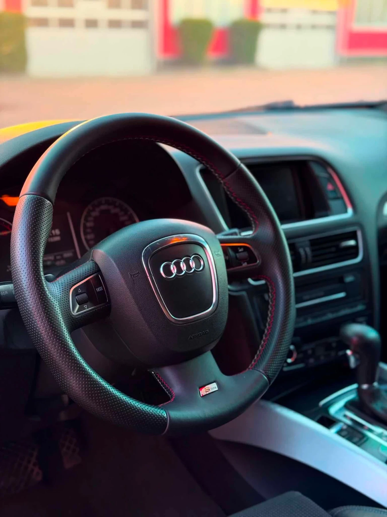 Audi Q5 3.0 S LINE, снимка 4 - Автомобили и джипове - 55704424