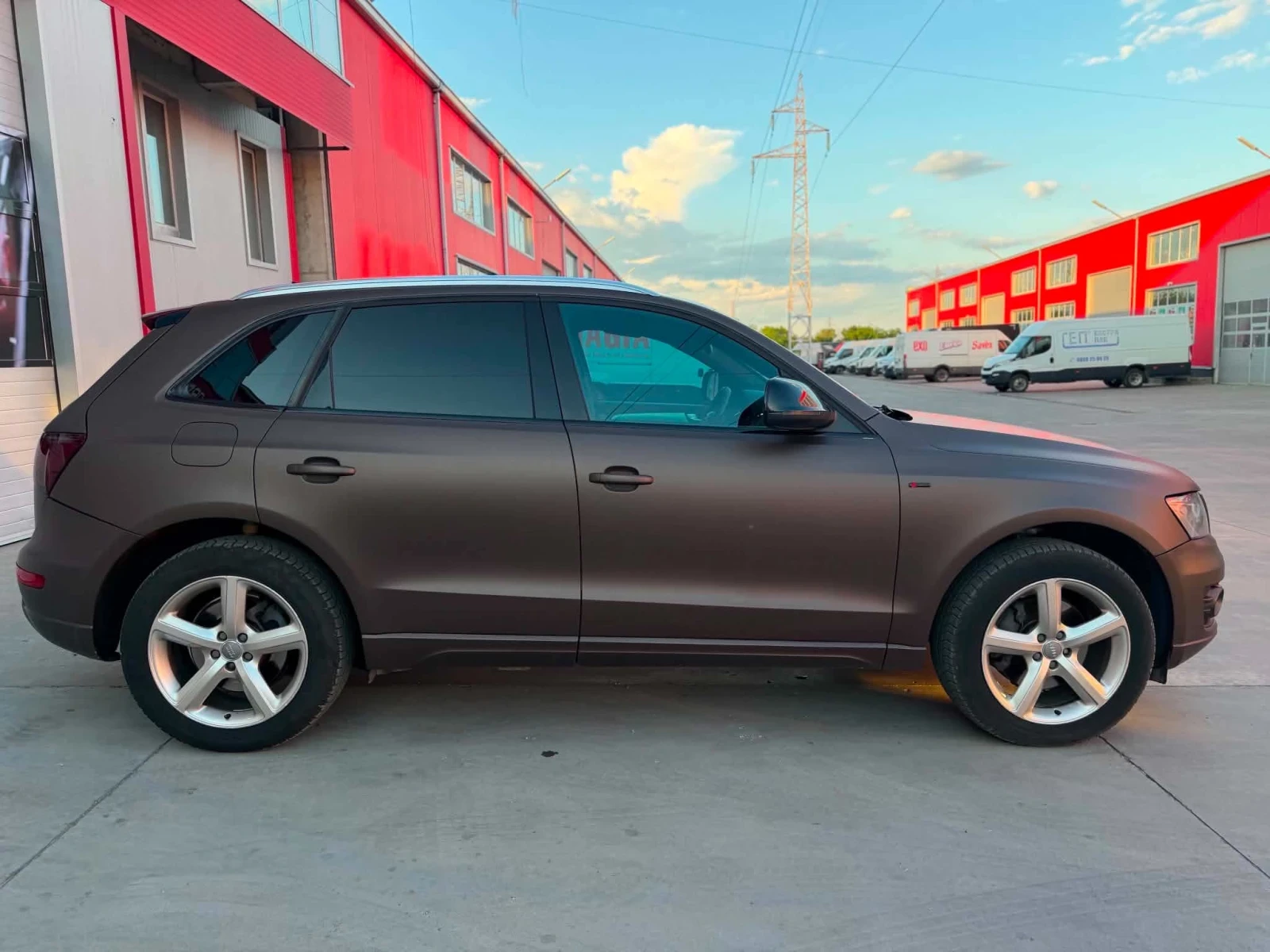 Audi Q5 3.0 S LINE, снимка 3 - Автомобили и джипове - 55704424