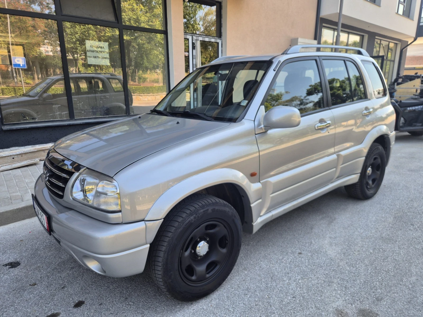 Suzuki Grand vitara Джип, снимка 3 - Автомобили и джипове - 55770760