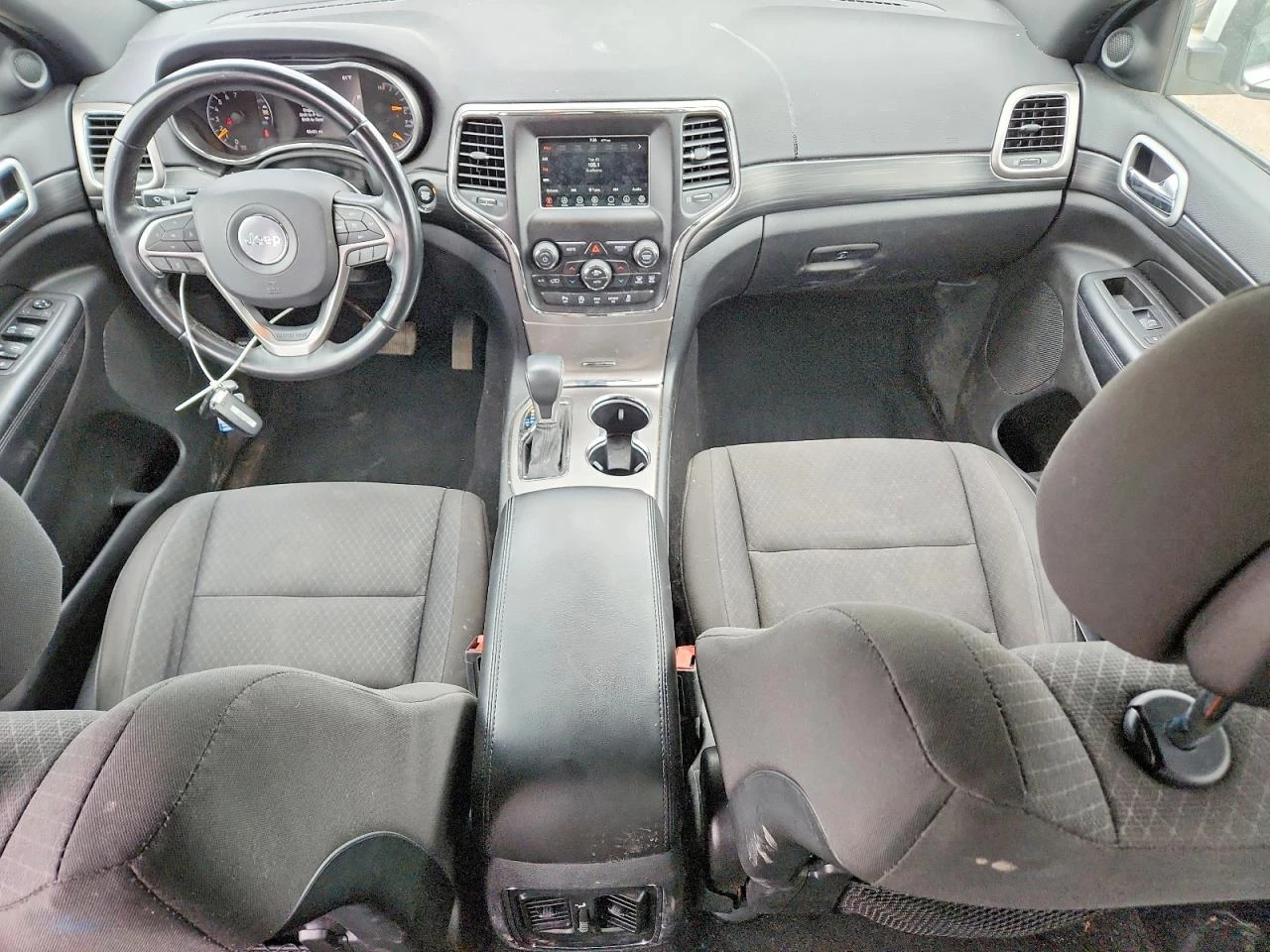 Jeep Grand cherokee 3.6l Laredo, снимка 8 - Автомобили и джипове - 55812814