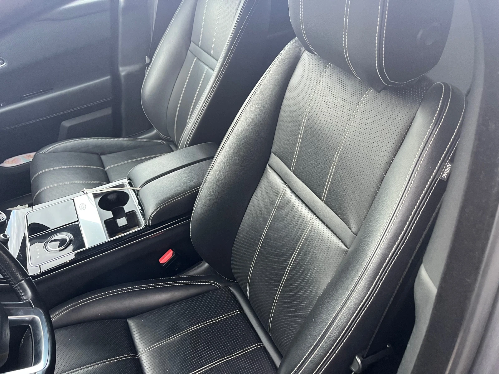 Land Rover Range Rover Velar 2.0d, снимка 9 - Автомобили и джипове - 56062674