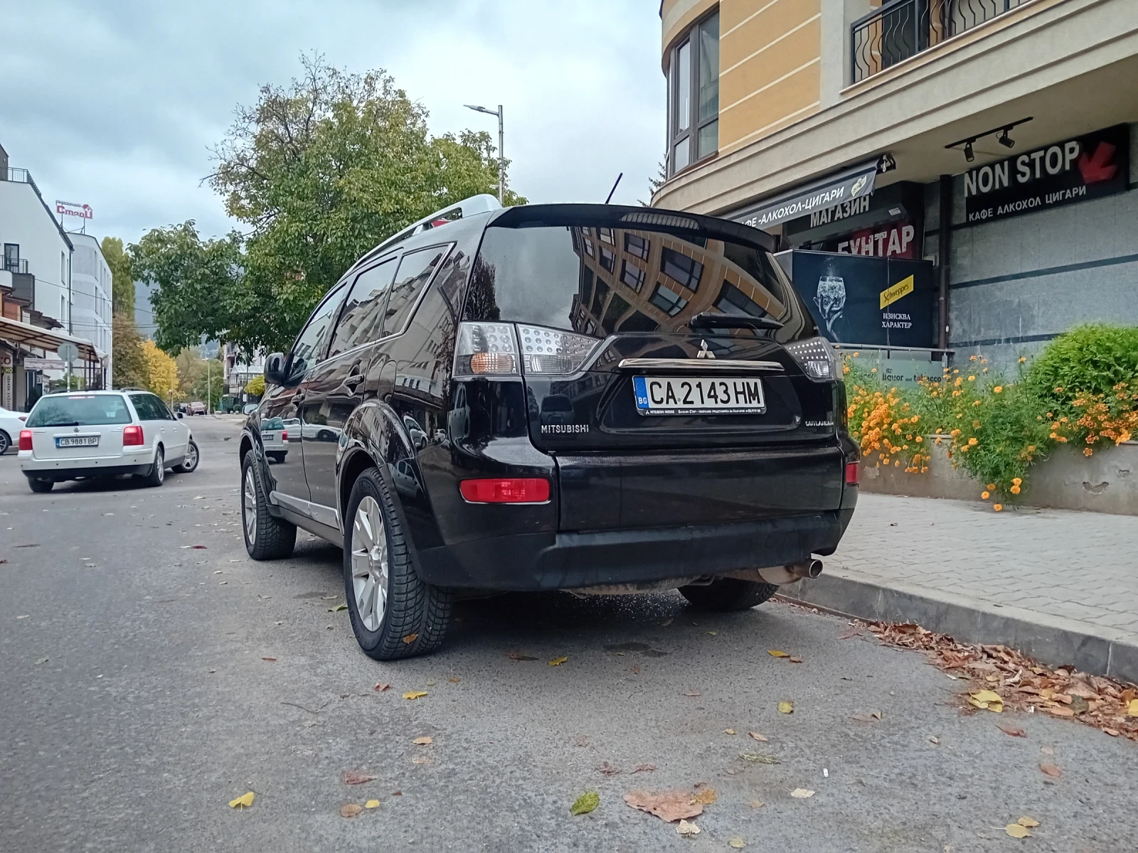 Mitsubishi Outlander 2.4i 4x4 automatic full
