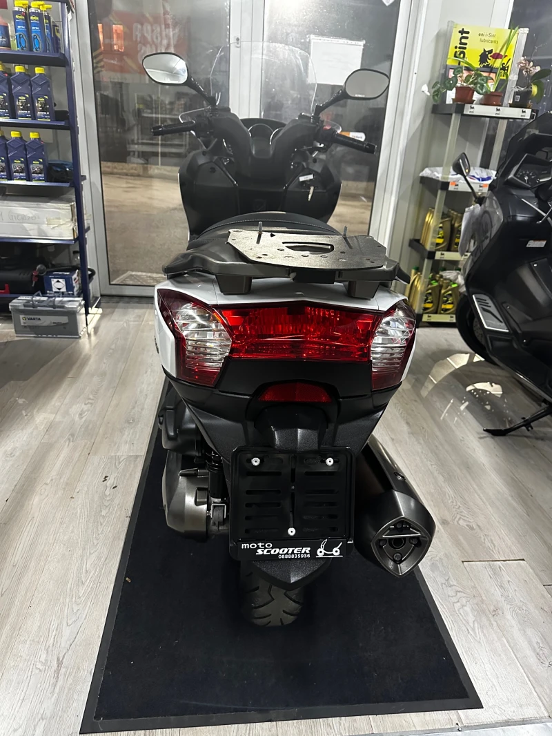 Kymco Downtown 300i 10.2009г., снимка 14 - Мотоциклети и мототехника - 49118077