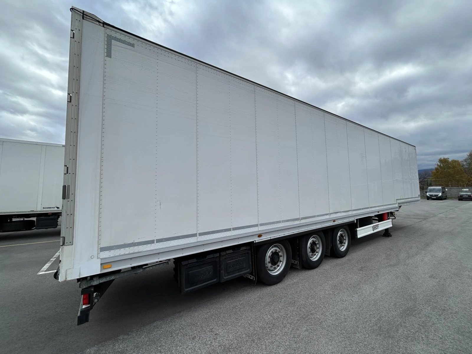 �� ������ TALSON MAGNUM MINOR KOFFERBOX ROLLENBETT AIRCARGO | Mobile.bg � ����������� 2