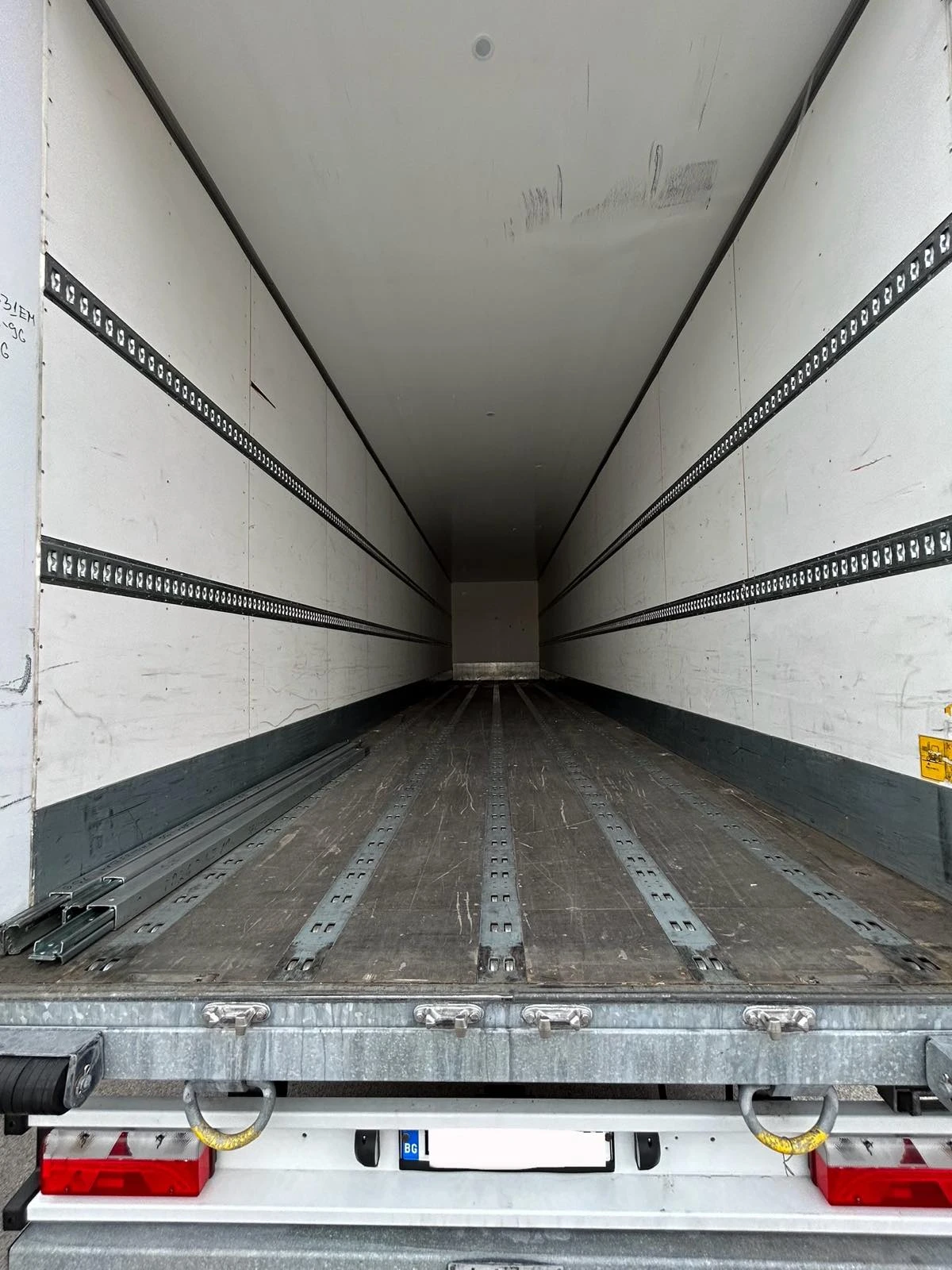 �� ������ TALSON MAGNUM MINOR KOFFERBOX ROLLENBETT AIRCARGO | Mobile.bg � ����������� 9