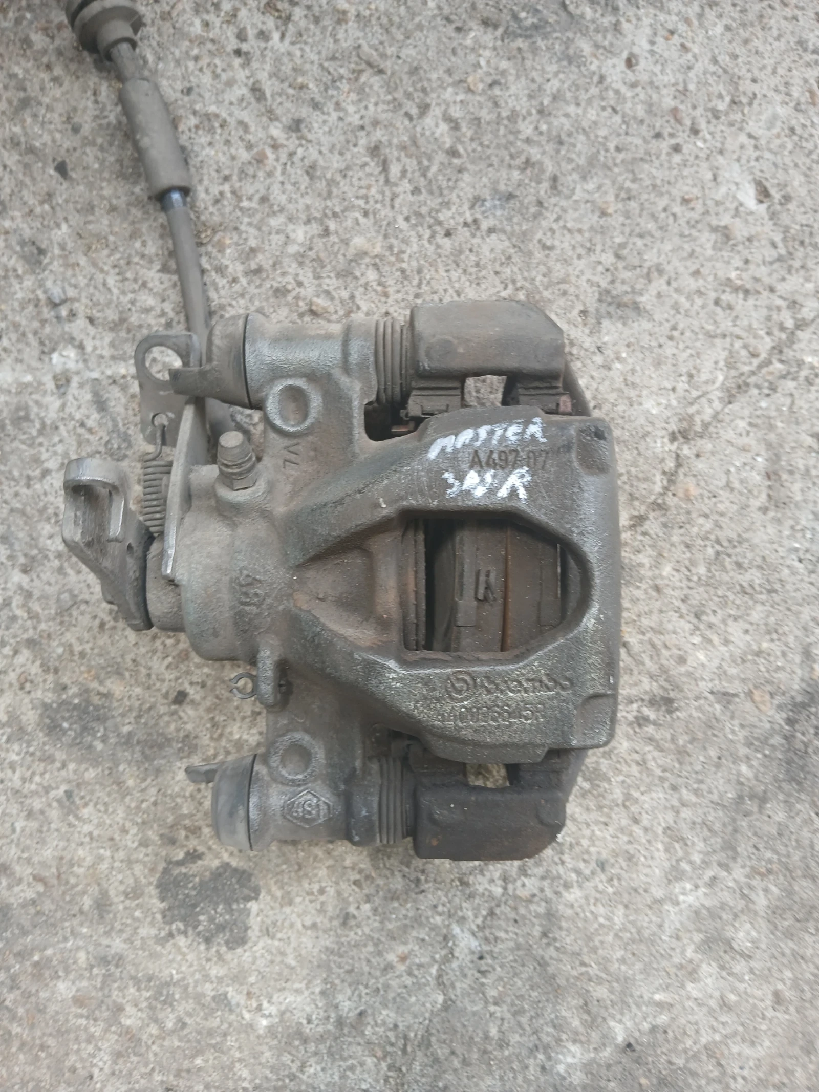 440006645R спирачен апарат заден десен Renault Master 2016г 