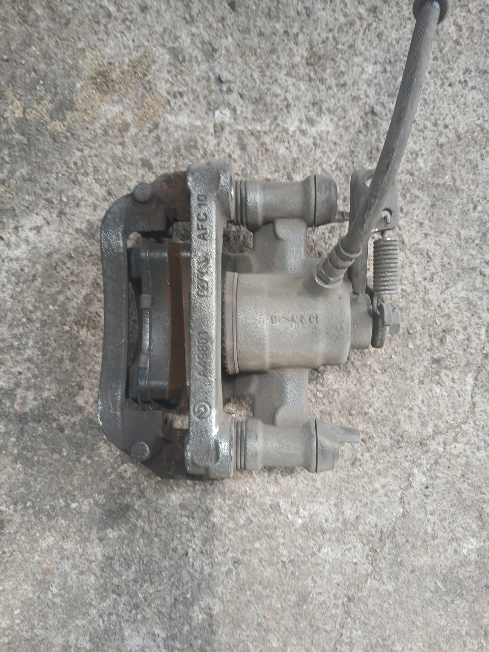 440006645R спирачен апарат заден десен Renault Master 2016г , снимка 3 - Части - 55142343