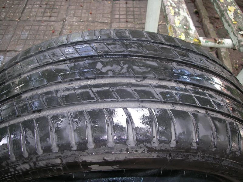 Гуми Летни 275/45R20, снимка 3 - Гуми и джанти - 49504465