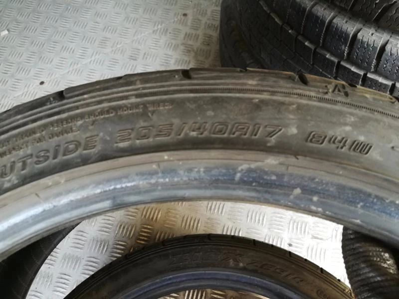 Гуми Летни 205/40R17, снимка 5 - Гуми и джанти - 18805857