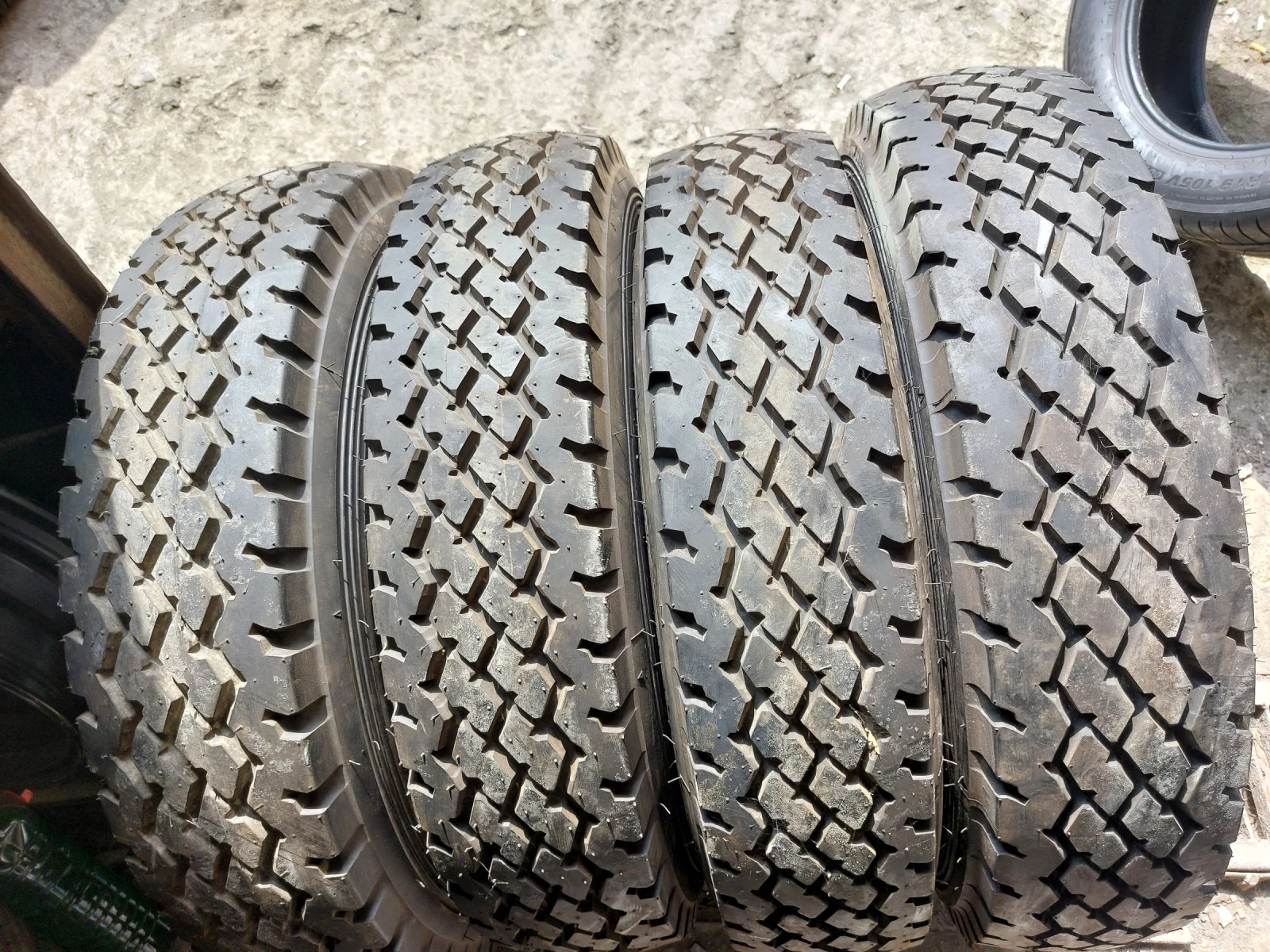  215/90R16 | Mobile.bg   1