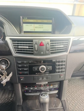 Mercedes-Benz E 250 BlueEFFICIENCY, снимка 12