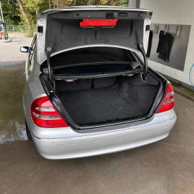 Mercedes-Benz E 320, снимка 4