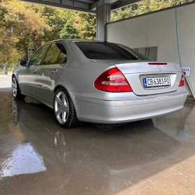 Mercedes-Benz E 320, снимка 3