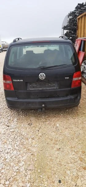 VW Touran 3   1.6 FSI 6. 1,9tdi  | Mobile.bg    8