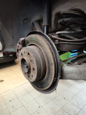 BMW 318, снимка 13