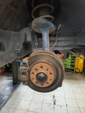 BMW 318, снимка 14