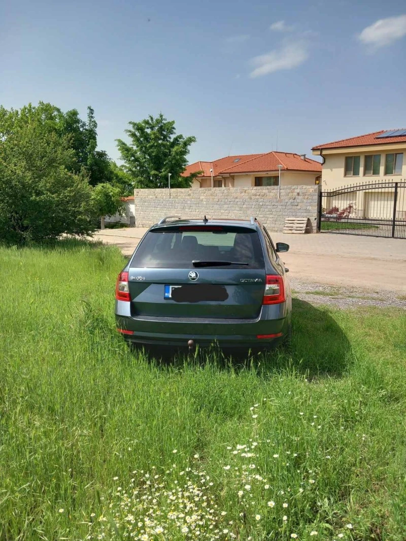 Skoda Octavia, снимка 5 - Автомобили и джипове - 47136516