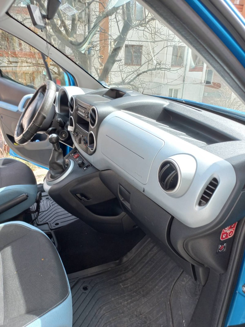 Citroen Berlingo, снимка 3 - Автомобили и джипове - 46360961