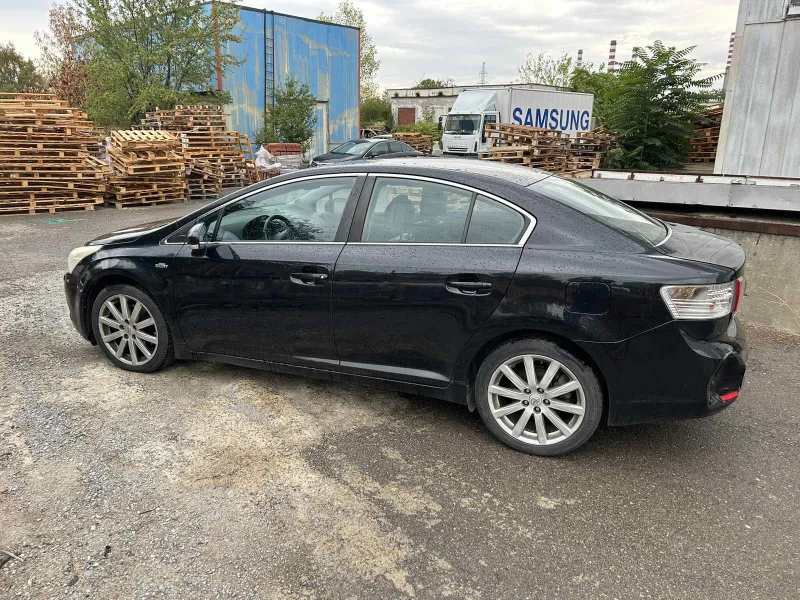 Toyota Avensis, снимка 5 - Автомобили и джипове - 47186280