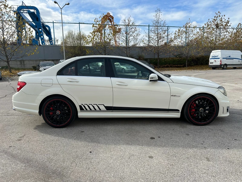 Mercedes-Benz C 63 AMG, снимка 5 - Автомобили и джипове - 48047864