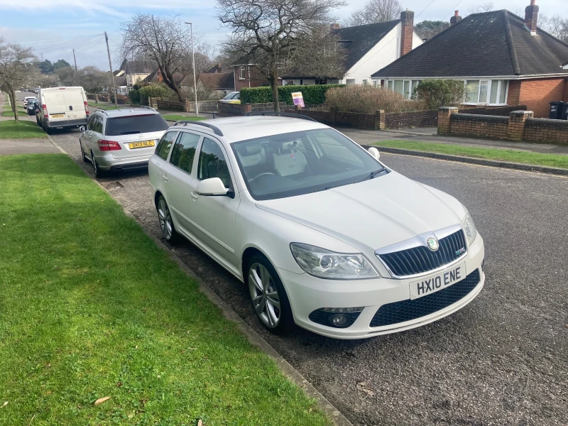 Skoda Octavia TDI VRS, снимка 3 - Автомобили и джипове - 48784477