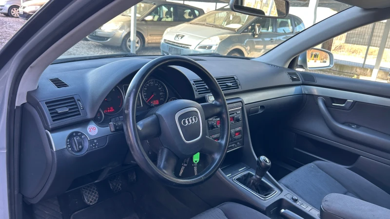 Audi A4 2.0TDI-140к.с.-NAVI-ВНОС ИТАЛИЯ, снимка 10 - Автомобили и джипове - 48850077