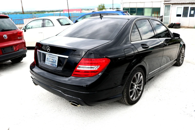 Mercedes-Benz C 300 3.5 4Matic, снимка 3 - Автомобили и джипове - 51570644