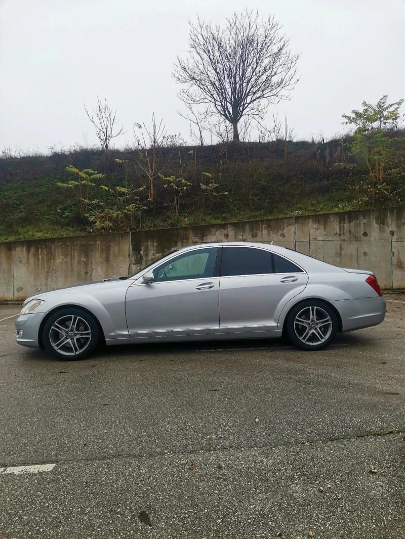 Mercedes-Benz S 320 Вакум Дистроник Нощно Виждане, снимка 4 - Автомобили и джипове - 52503637