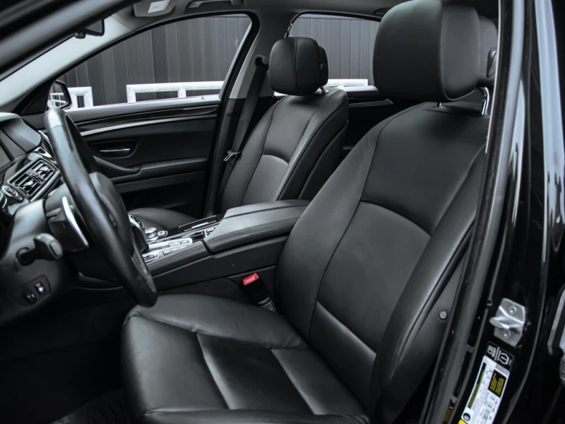 BMW 535 * 535i| xDrive| AWD| NAV| LOADED| LOW KM * CARFAX , снимка 9 - Автомобили и джипове - 53022852