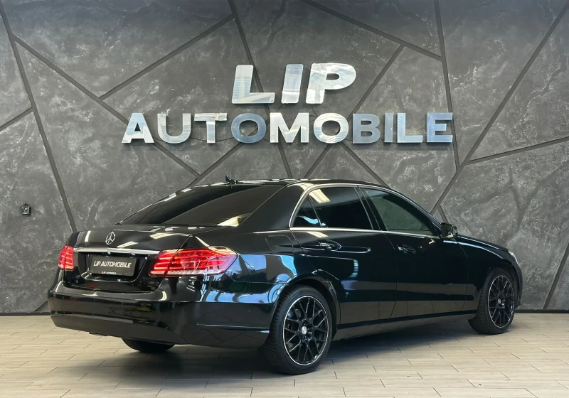 Mercedes-Benz E 300 3.0i SWISS CAR, снимка 3 - Автомобили и джипове - 53130420